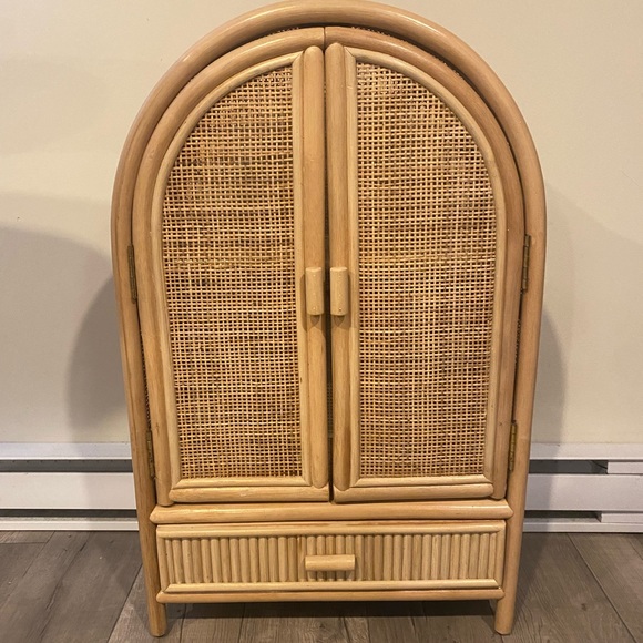 Ellie & Becks Other - ELLIE & BECKS Rattan Doll Cabinet